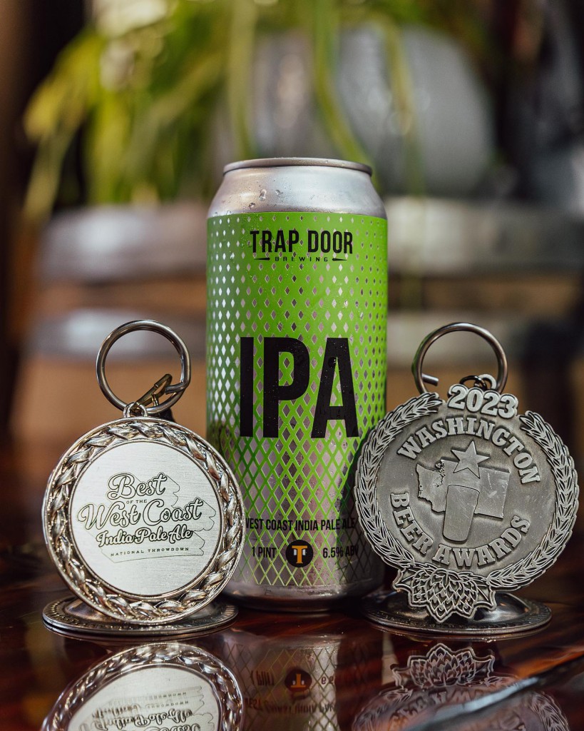 TrapDoorIPA_medal_can